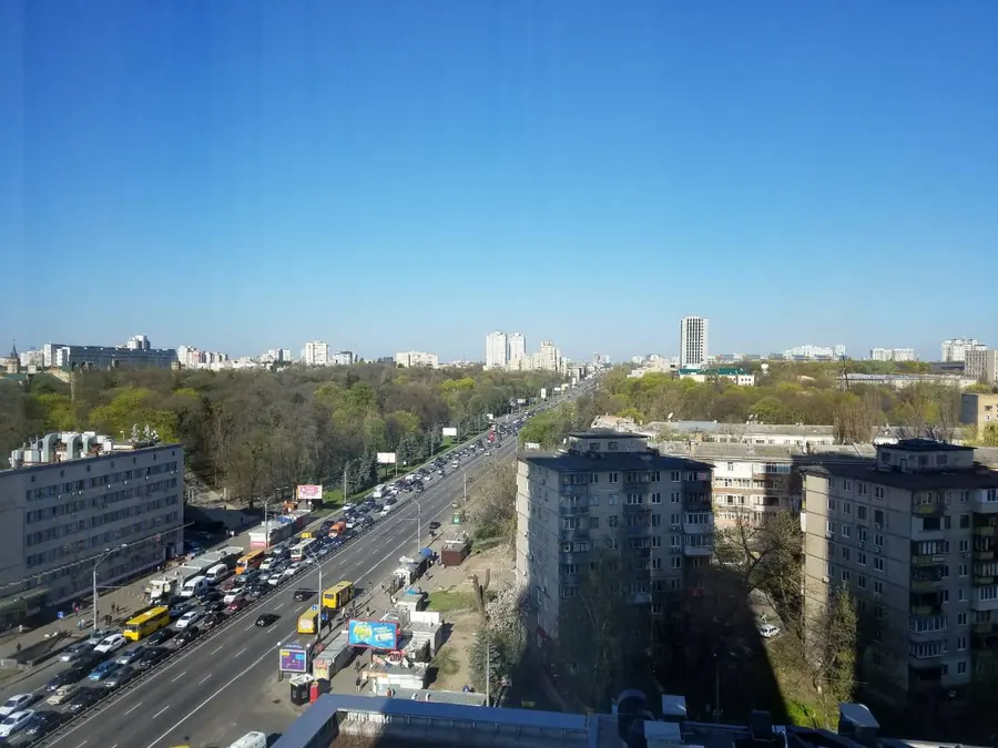 Вид из окна на проспект и город, ЖК Смарт Плаза