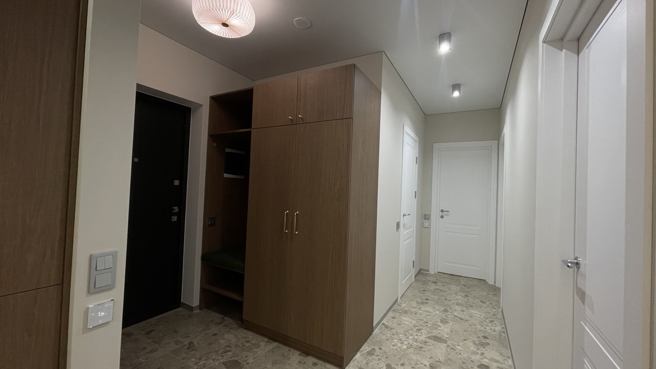 Dibrova Park коридор